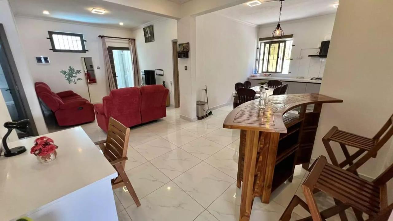 Nayuha Apt B Flic-en-Flacq Exteriér fotografie